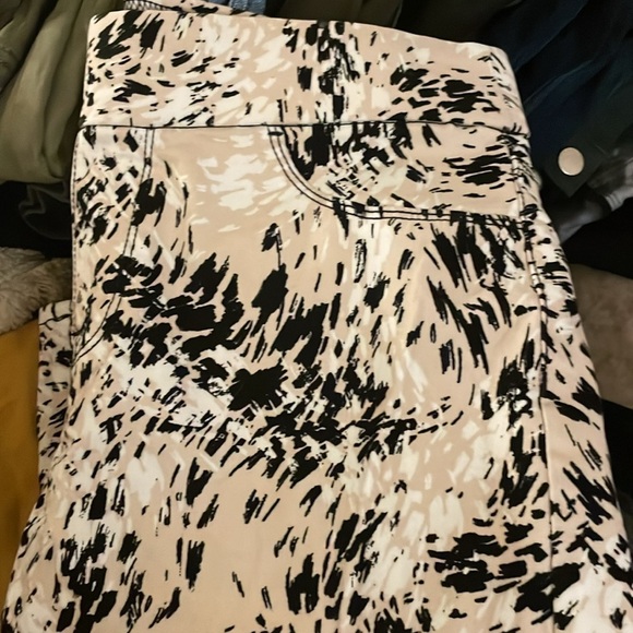 Nine West Jeans  Heidi on Skimmer Shorts - Picture 5 of 5